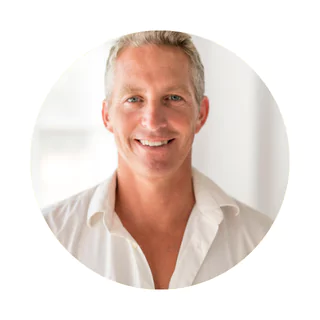 Smiling male Yu Sleep reviewer profile image